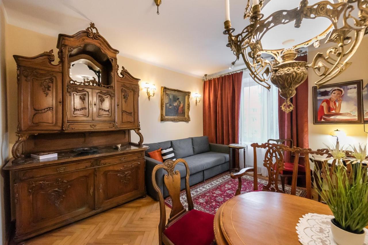 Downtown Antique Apartment Варшава Экстерьер фото